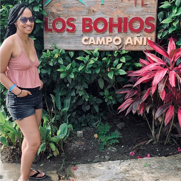 Meet your Posher, Michelle - Picture 5 of 5